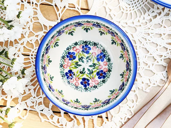 Salaterka 18 cm Bolesławiec - Mariańska Koronka Salaterka 18 cm Bolesławiec - Mariańska Koronka