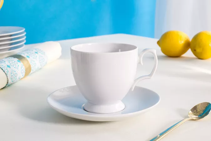 Filiżanka ze spodkiem 0,22 L / 15 cm Altom Design - MariaPaula Biała L01 Filiżanka ze spodkiem 0,22 L / 15 cm Altom Design - MariaPaula Biała L01