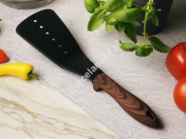 Szpatułka ażurowa 32 cm PINTINOX - Chalet 23.CHA.30A0 Szpatułka ażurowa 32 cm PINTINOX - Chalet 23.CHA.30A0